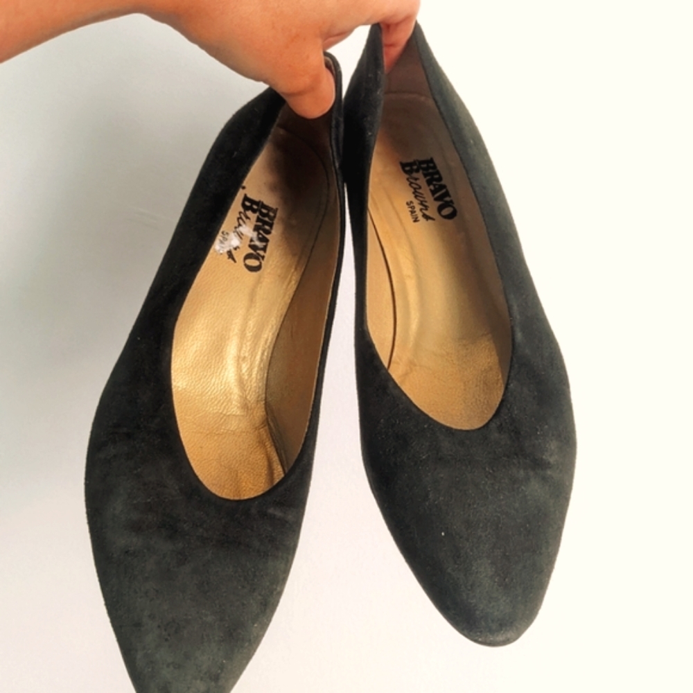 ✨  any 2 items for $20 ✨ Vintage Forest Green suede pumps